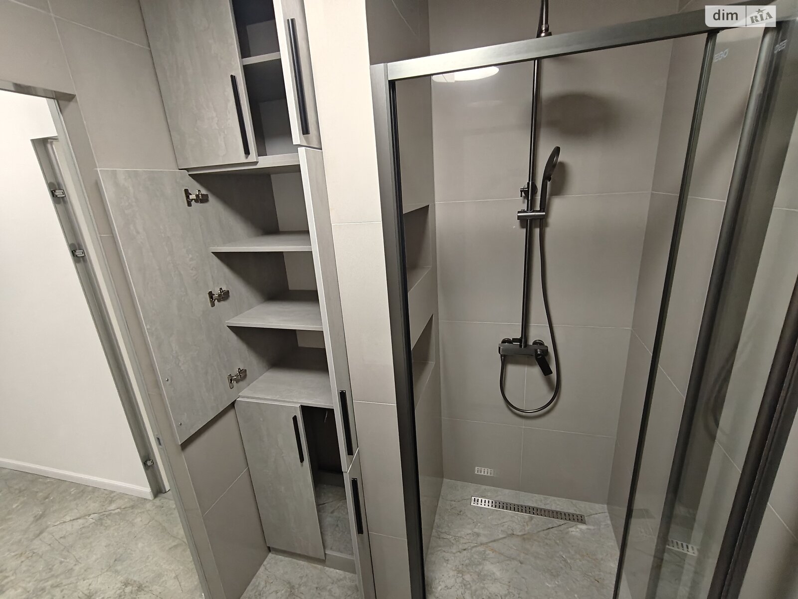 Продаж однокімнатної квартири в Чернівцях, на вул. Дзержика Корнелія, район Шевченківський фото 1 Продаж однокімнатної квартири в Чернівцях, на вул. Дзержика Корнелія, район Шевченківський фото 1