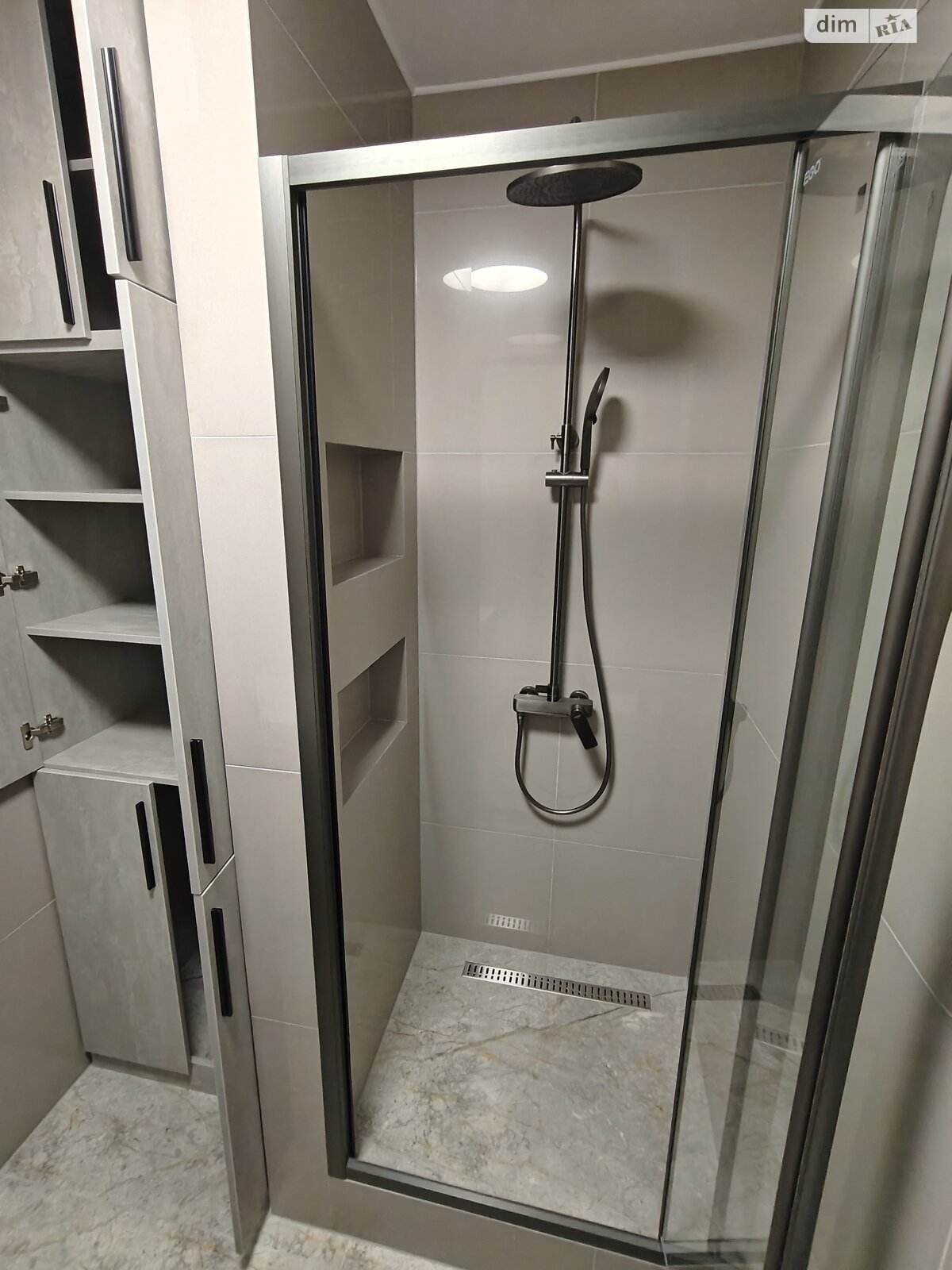 Продаж однокімнатної квартири в Чернівцях, на вул. Дзержика Корнелія, район Шевченківський фото 1 Продаж однокімнатної квартири в Чернівцях, на вул. Дзержика Корнелія, район Шевченківський фото 1