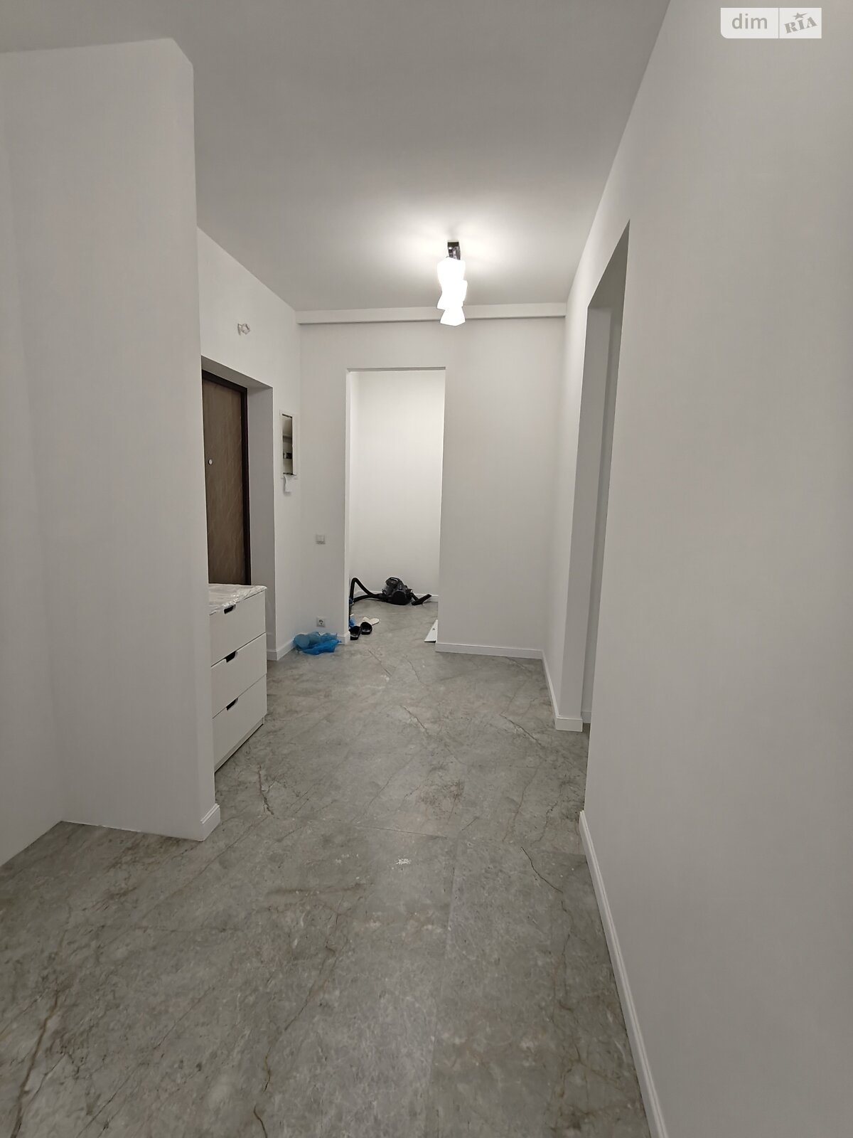 Продаж однокімнатної квартири в Чернівцях, на вул. Дзержика Корнелія, район Шевченківський фото 1 Продаж однокімнатної квартири в Чернівцях, на вул. Дзержика Корнелія, район Шевченківський фото 1