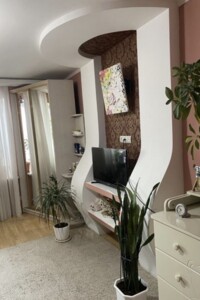 Продаж двокімнатної квартири в Чернівцях, на вул. Ентузіастів 5, район Шевченківський фото 2