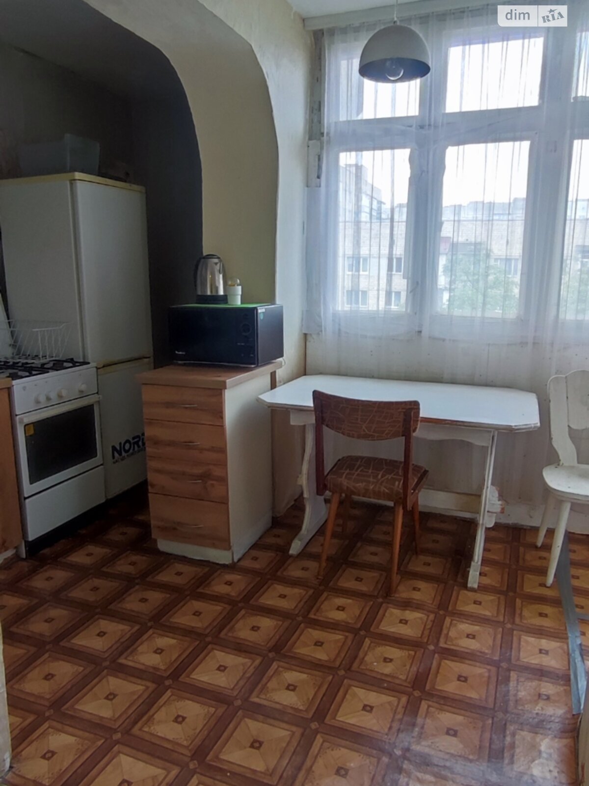 Продаж однокімнатної квартири в Чернівцях, на вул. Ентузіастів 4, район Шевченківський фото 1 Продаж однокімнатної квартири в Чернівцях, на вул. Ентузіастів 4, район Шевченківський фото 1