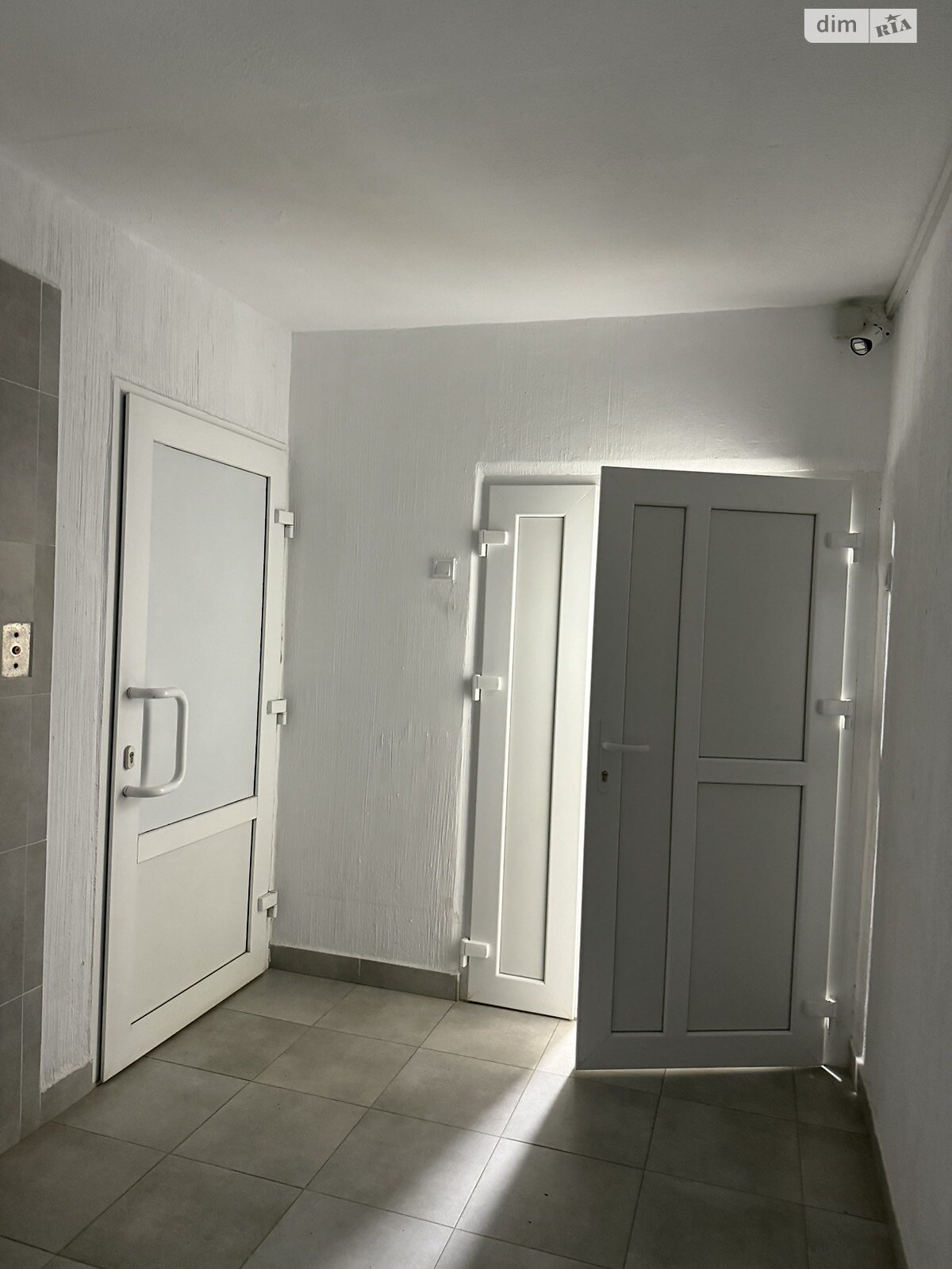 Продаж двокімнатної квартири в Чернівцях, на бул. Героїв Крут 18, район Шевченківський фото 1 Продаж двокімнатної квартири в Чернівцях, на бул. Героїв Крут 18, район Шевченківський фото 1