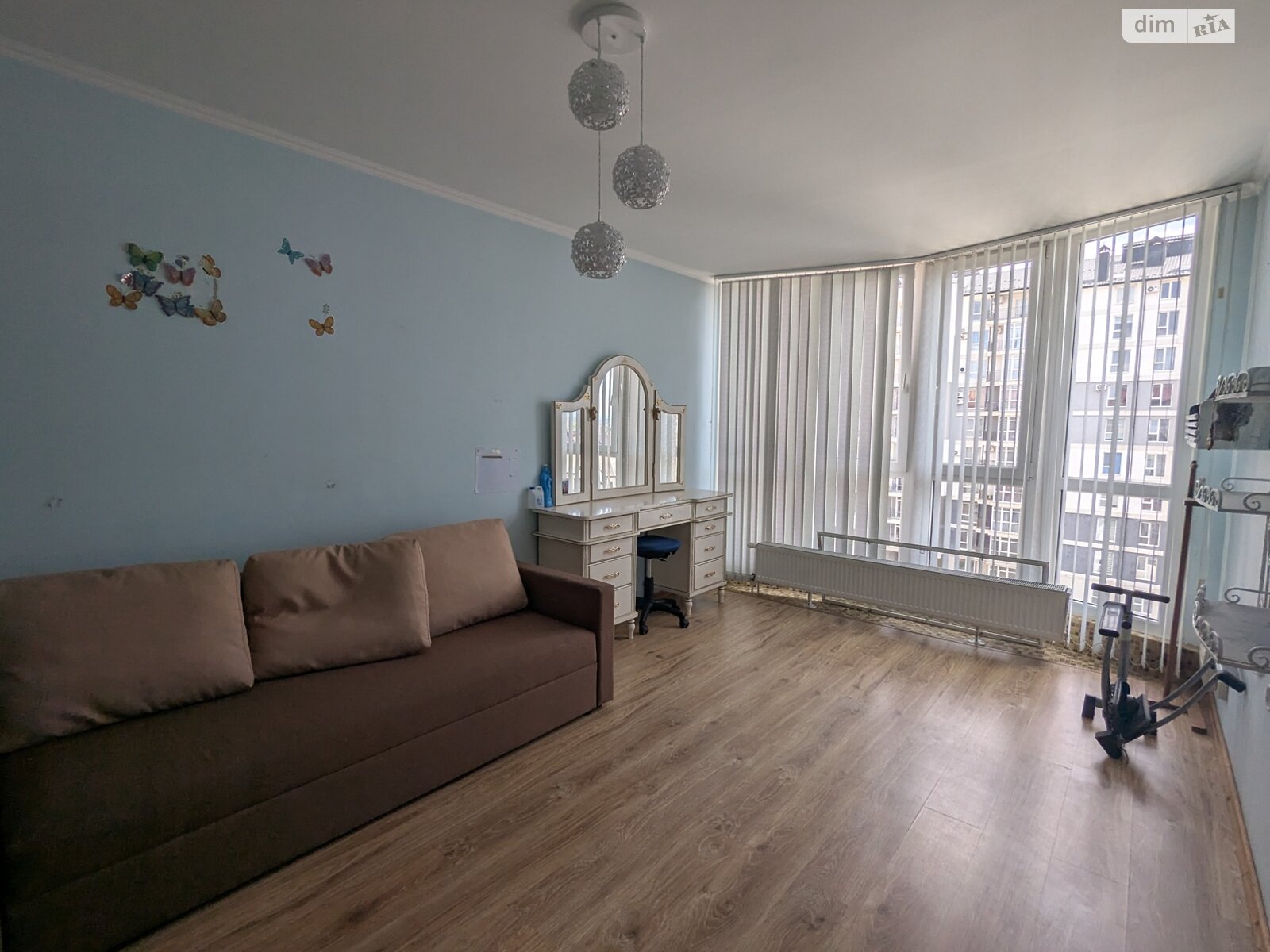 Продажа трехкомнатной квартиры в Черновцах, на ул. Героев Майдана 53, район Шевченковский фото 1 Продажа трехкомнатной квартиры в Черновцах, на ул. Героев Майдана 53, район Шевченковский фото 1