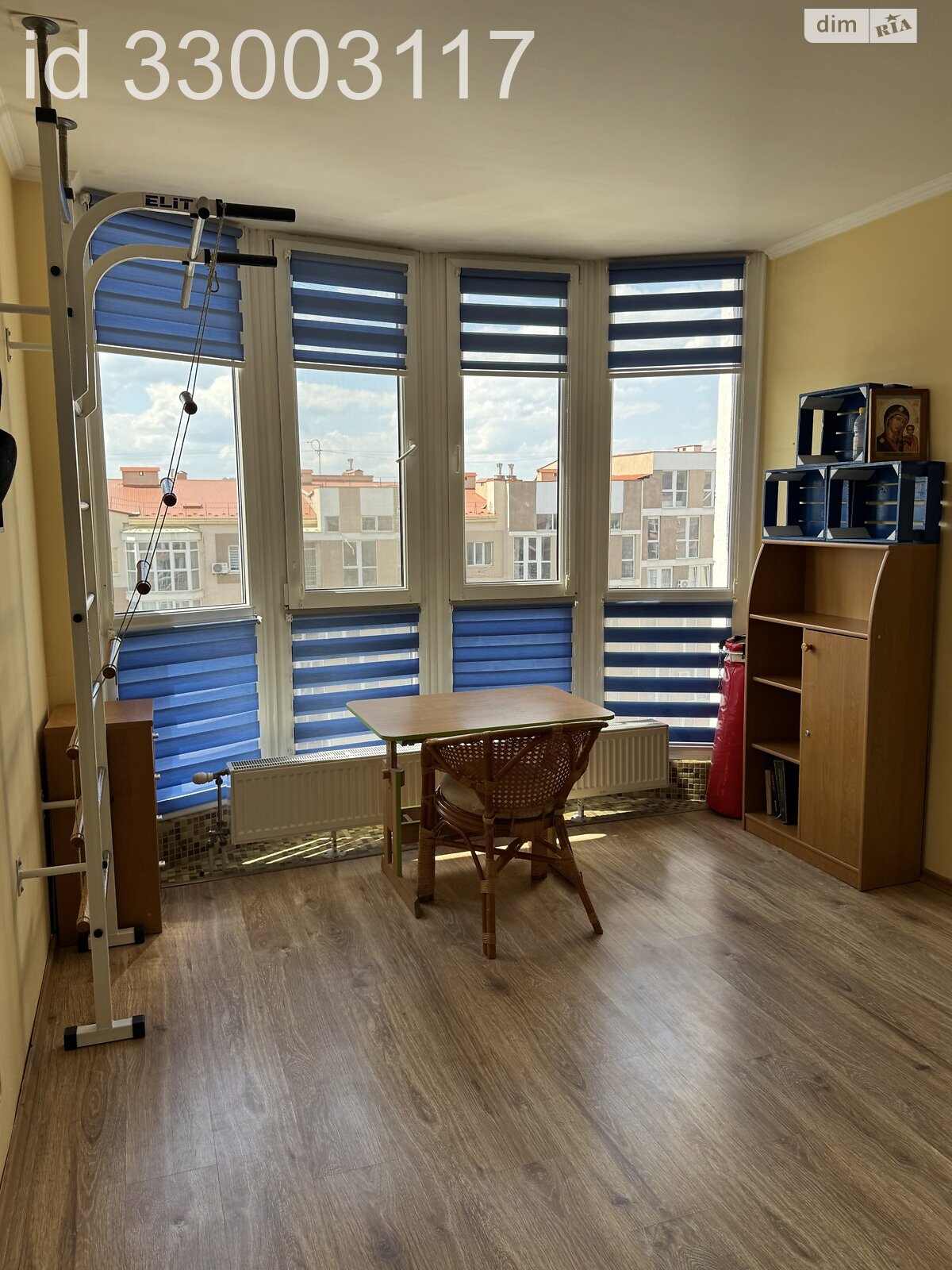 Продаж трикімнатної квартири в Чернівцях, на вул. Героїв Майдану 53, район Шевченківський фото 1 Продаж трикімнатної квартири в Чернівцях, на вул. Героїв Майдану 53, район Шевченківський фото 1