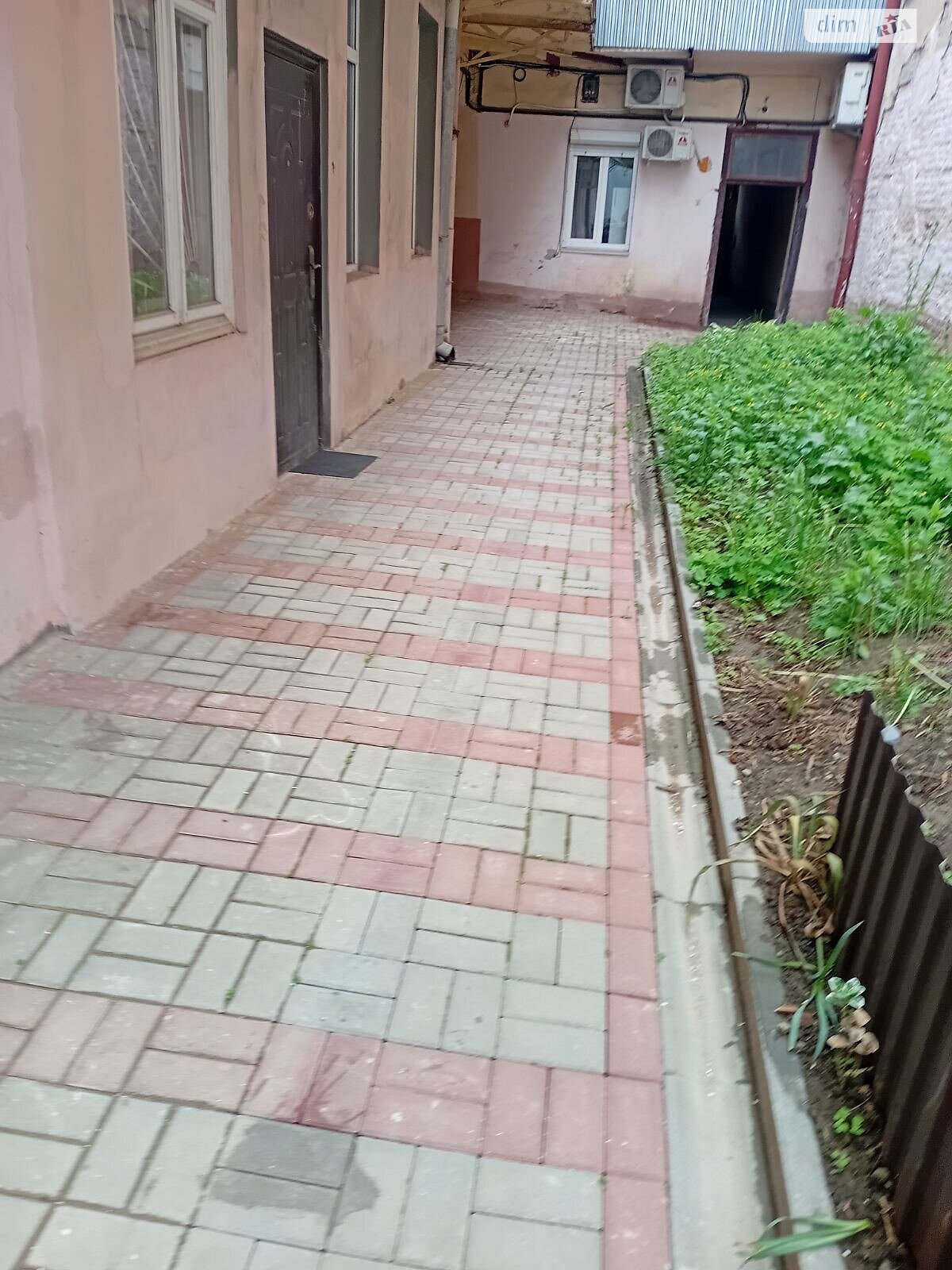 Продажа однокомнатной квартиры в Черновцах, на ул. Героев Майдана, район Шевченковский фото 1 Продажа однокомнатной квартиры в Черновцах, на ул. Героев Майдана, район Шевченковский фото 1