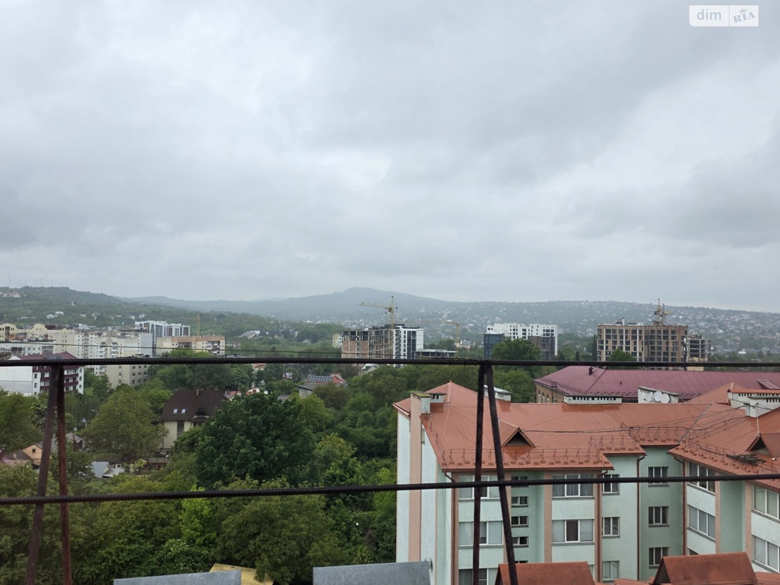 Продаж двокімнатної квартири в Чернівцях, на вул. Героїв Майдану 154, район Шевченківський фото 1 Продаж двокімнатної квартири в Чернівцях, на вул. Героїв Майдану 154, район Шевченківський фото 1