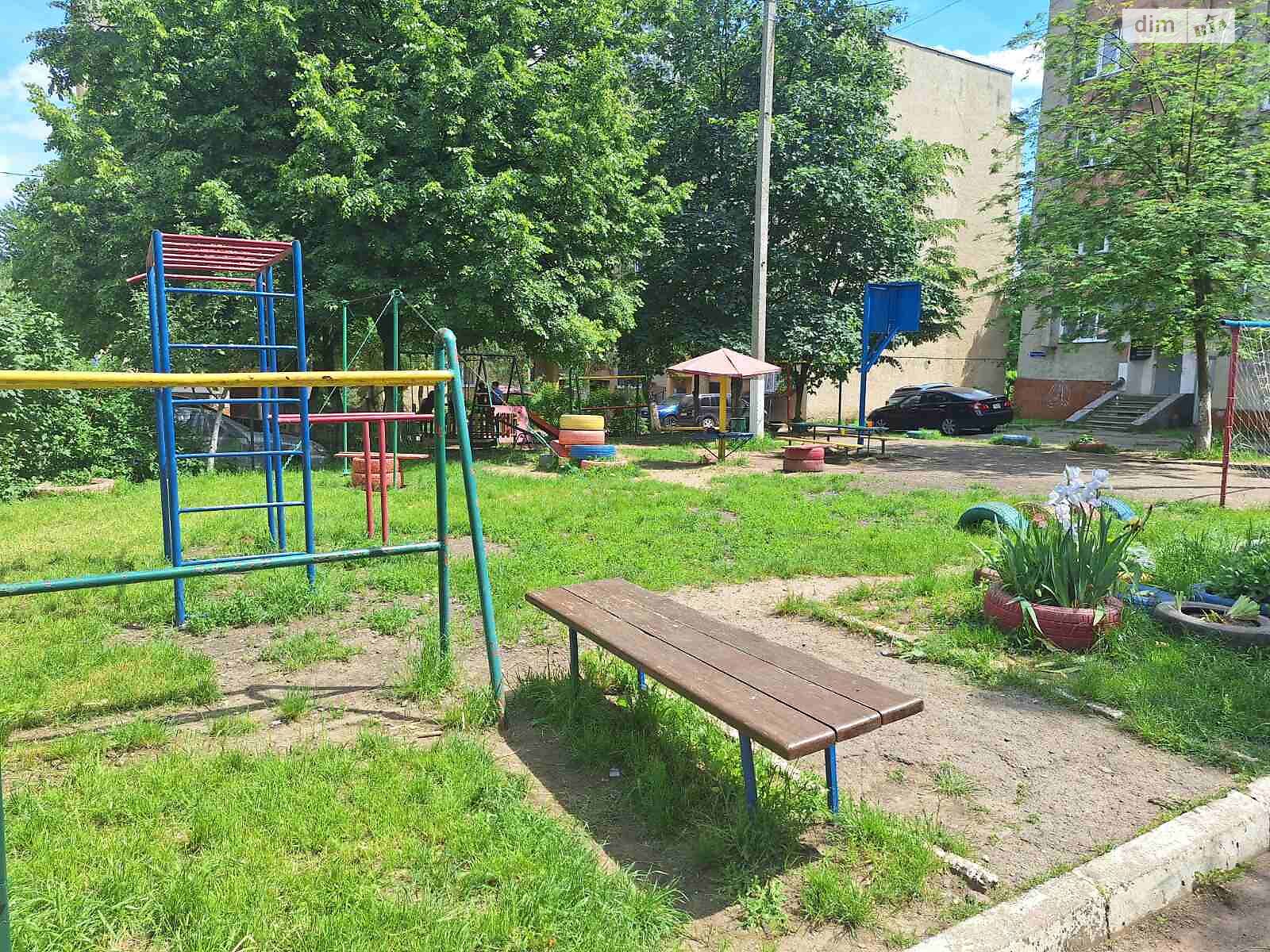 Продажа трехкомнатной квартиры в Черновцах, на ул. Героев Майдана 87В, район Шевченковский фото 1 Продажа трехкомнатной квартиры в Черновцах, на ул. Героев Майдана 87В, район Шевченковский фото 1