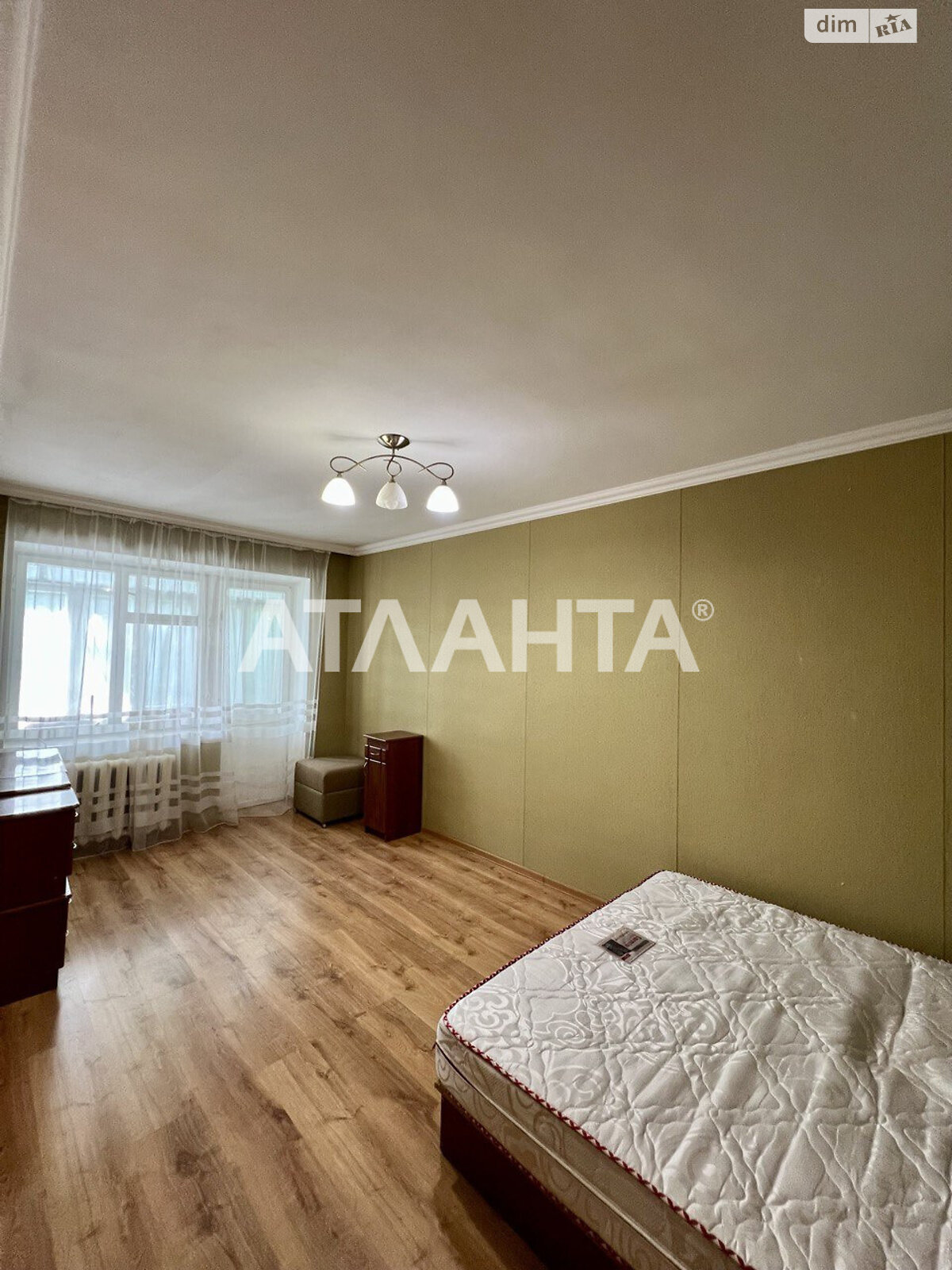 Продаж однокімнатної квартири в Чернівцях, на вул. Героїв Майдану, район Шевченківський фото 1