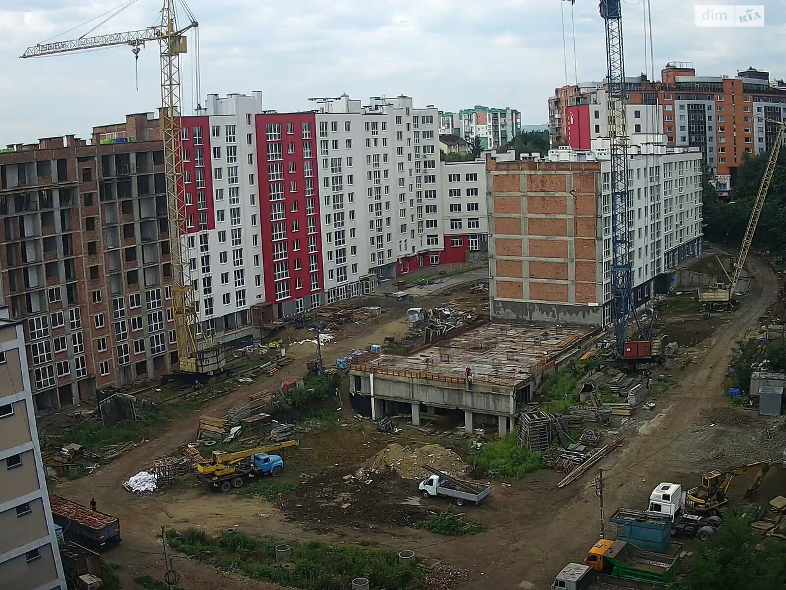 Продажа пятикомнатной квартиры в Черновцах, на ул. Героев Майдана, район Шевченковский фото 1 Продажа пятикомнатной квартиры в Черновцах, на ул. Героев Майдана, район Шевченковский фото 1