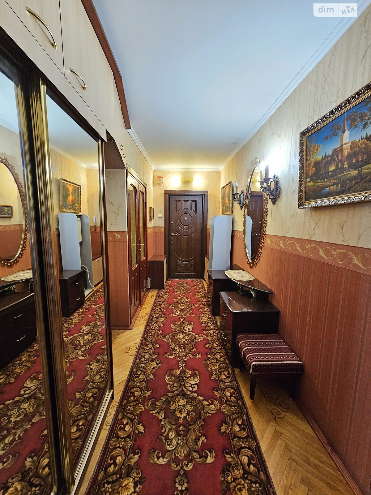 Продаж чотирикімнатної квартири в Чернівцях, на вул. Головна 279Г, район Шевченківський фото 1 Продаж чотирикімнатної квартири в Чернівцях, на вул. Головна 279Г, район Шевченківський фото 1