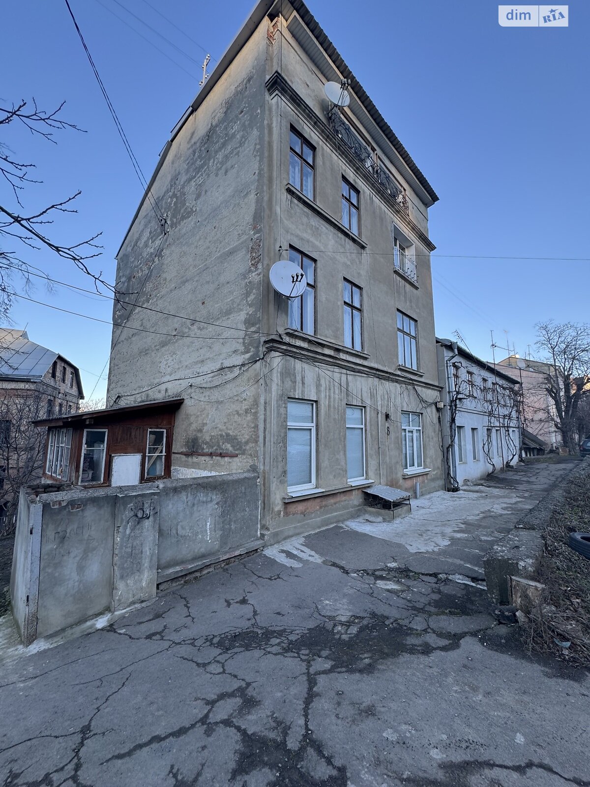 Продаж двокімнатної квартири в Чернівцях, на вул. Капеланська 8, район Шевченківський фото 1 Продаж двокімнатної квартири в Чернівцях, на вул. Капеланська 8, район Шевченківський фото 1