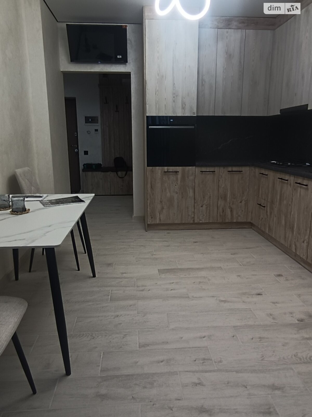 Продаж однокімнатної квартири в Чернівцях, на вул. Київська, район Шевченківський фото 1