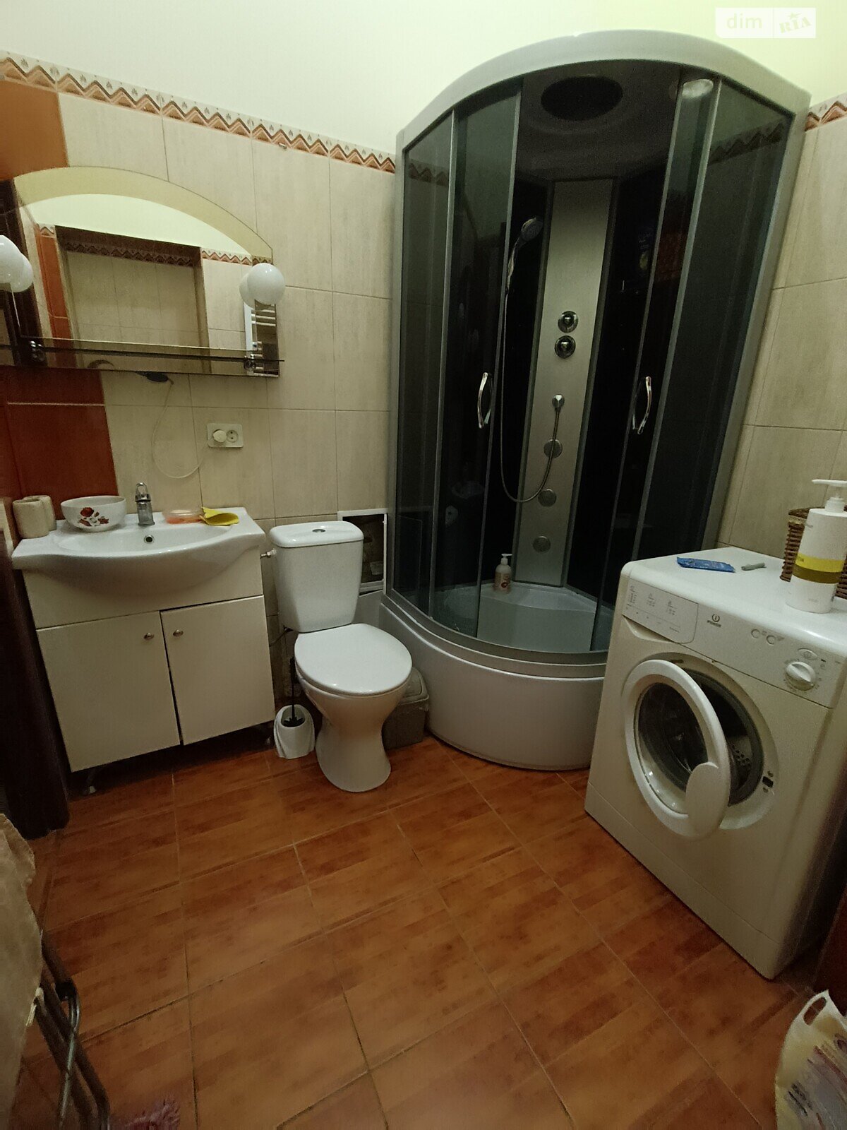 Продажа двухкомнатной квартиры в Черновцах, на ул. Коцюбинского Михаила 7, район Шевченковский фото 1 Продажа двухкомнатной квартиры в Черновцах, на ул. Коцюбинского Михаила 7, район Шевченковский фото 1