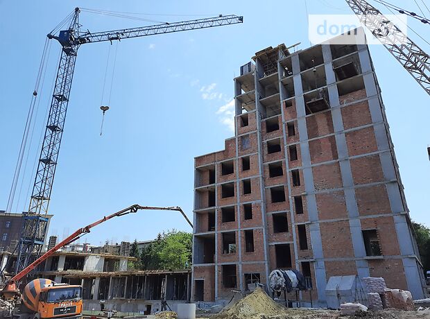Продаж трикімнатної квартири в Чернівцях на вул. Героїв Майдану 194а район Шевченківський фото 1 Продаж трикімнатної квартири в Чернівцях на вул. Героїв Майдану 194а район Шевченківський фото 1