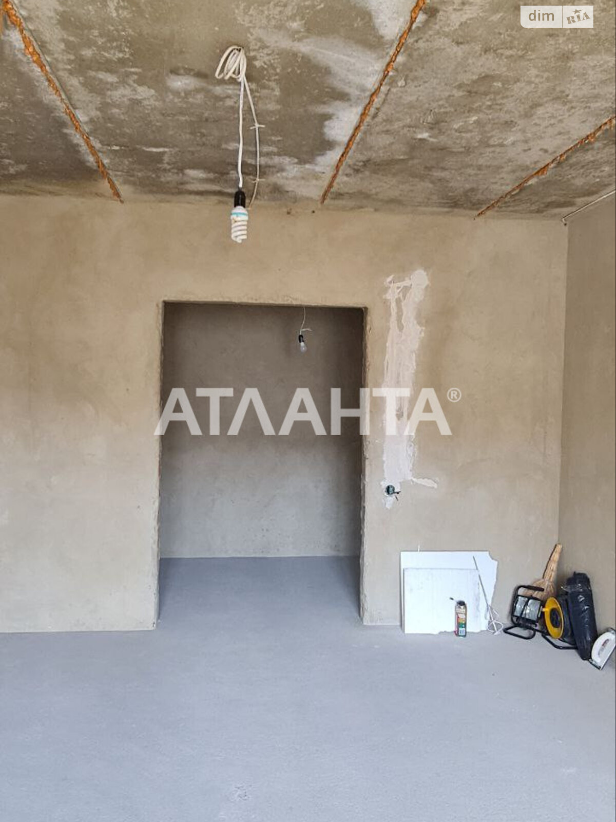 Продажа трехкомнатной квартиры в Черновцах, на ул. Дмитрия Ковалева, район Шевченковский фото 1 Продажа трехкомнатной квартиры в Черновцах, на ул. Дмитрия Ковалева, район Шевченковский фото 1