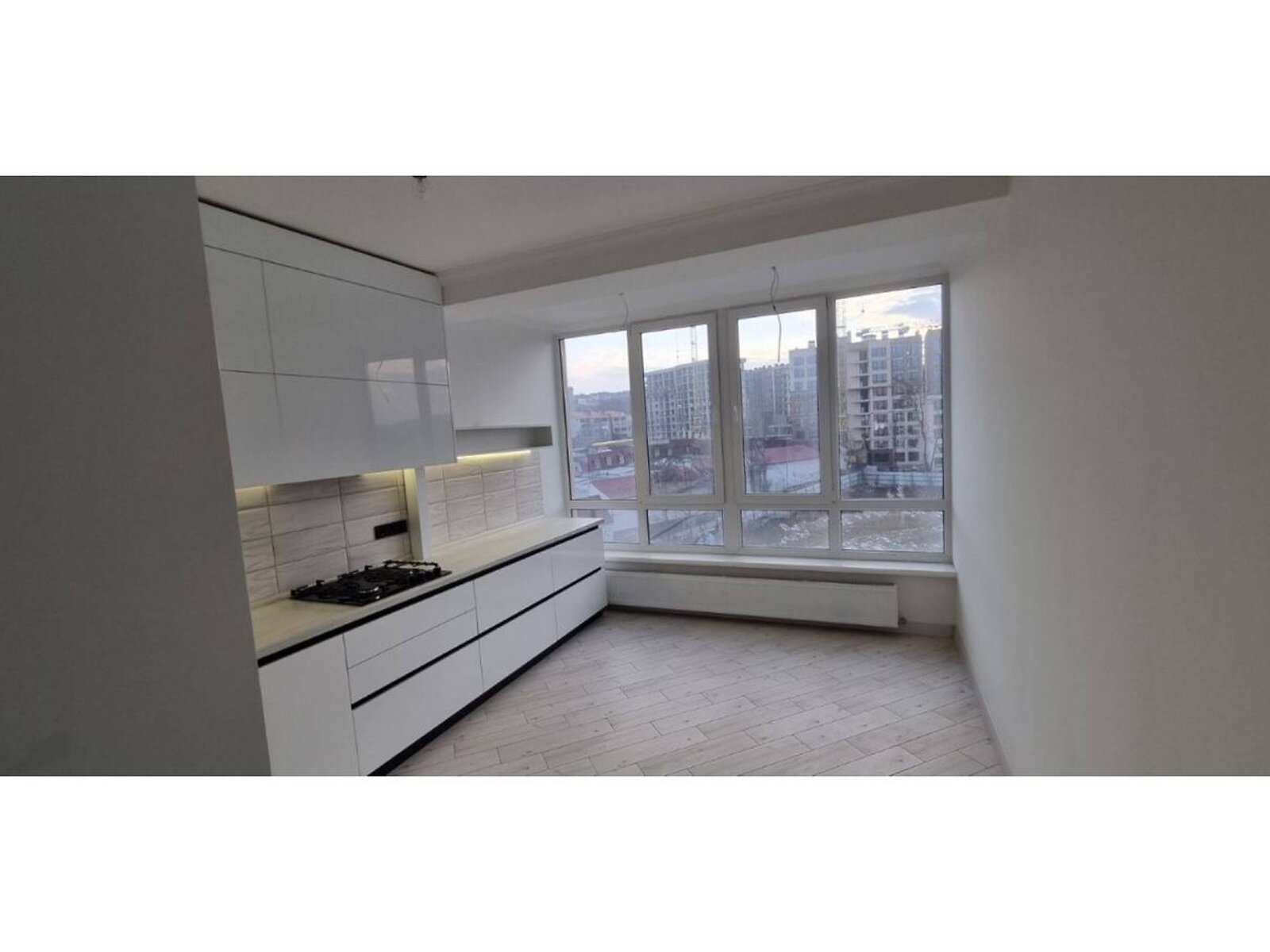 Продажа двухкомнатной квартиры в Черновцах, на просп. Независимости 116А, район Шевченковский фото 1 Продажа двухкомнатной квартиры в Черновцах, на просп. Независимости 116А, район Шевченковский фото 1