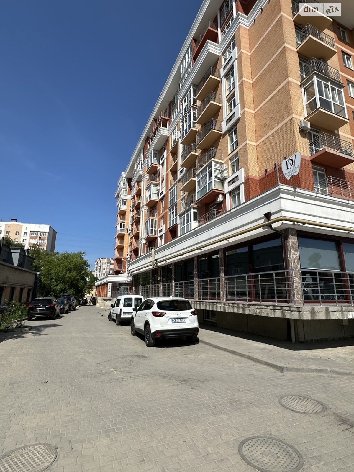 Продаж п`ятикімнатної квартири в Чернівцях, на просп. Незалежності 106А, кв. 123, район Шевченківський фото 1 Продаж п`ятикімнатної квартири в Чернівцях, на просп. Незалежності 106А, кв. 123, район Шевченківський фото 1