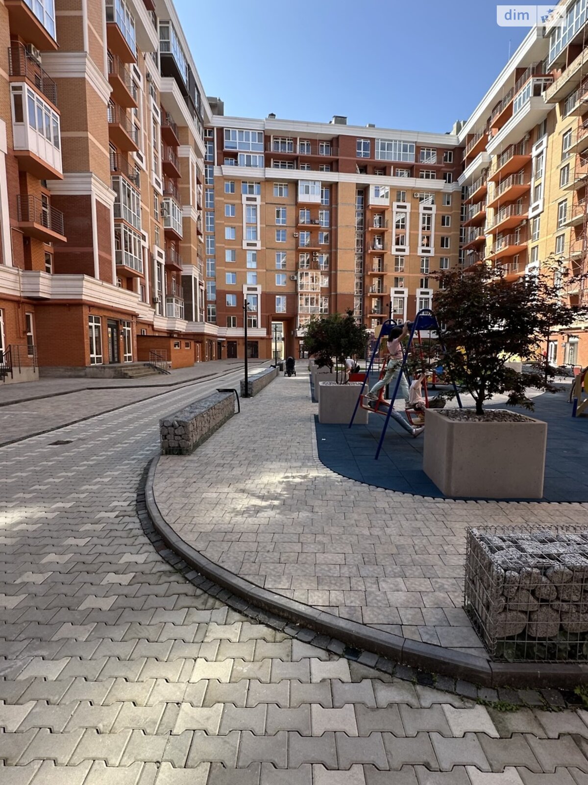 Продаж п`ятикімнатної квартири в Чернівцях, на просп. Незалежності 106А, кв. 123, район Шевченківський фото 1 Продаж п`ятикімнатної квартири в Чернівцях, на просп. Незалежності 106А, кв. 123, район Шевченківський фото 1