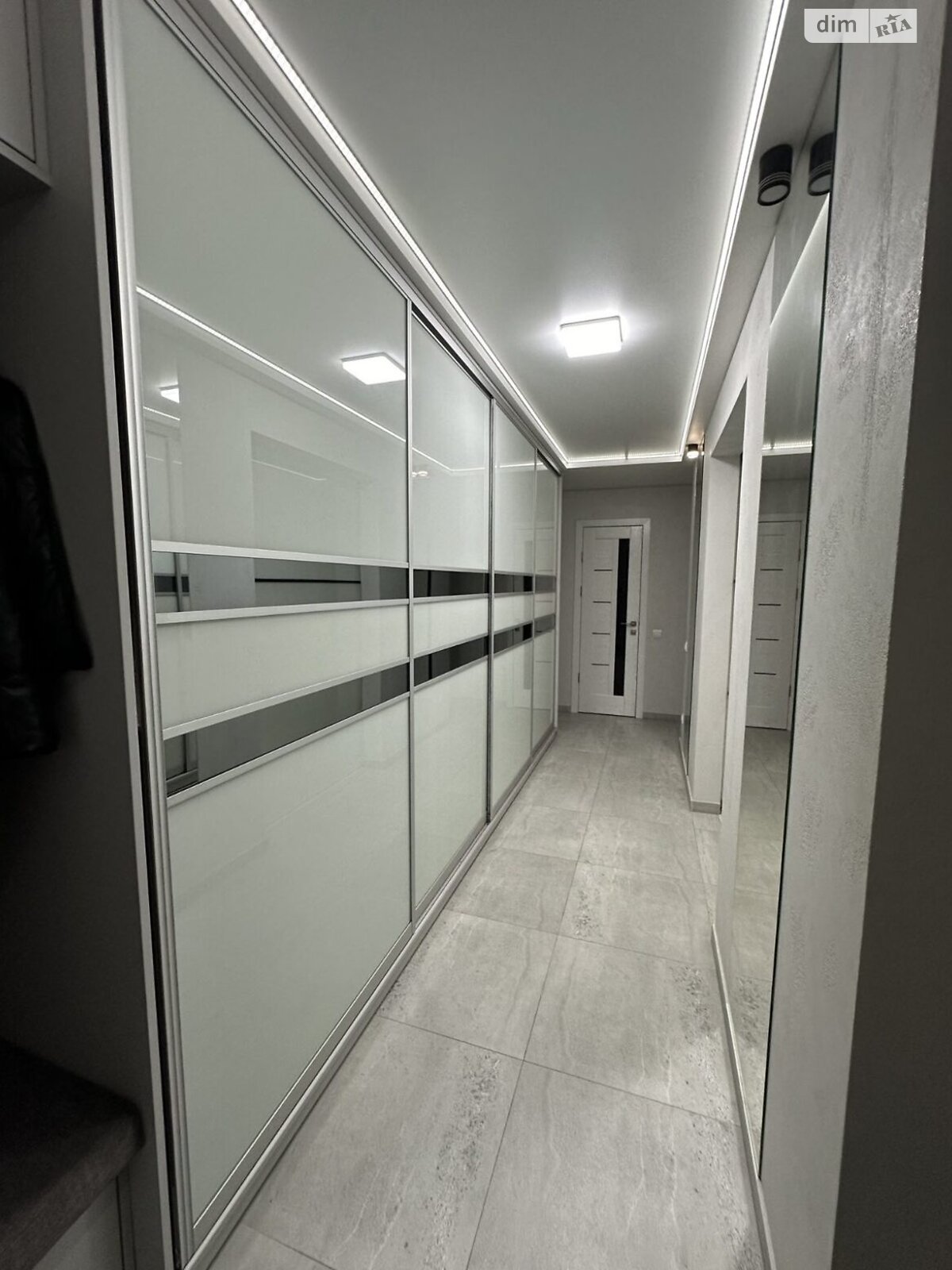 Продажа трехкомнатной квартиры в Черновцах, на просп. Независимости 116А, район Шевченковский фото 1 Продажа трехкомнатной квартиры в Черновцах, на просп. Независимости 116А, район Шевченковский фото 1
