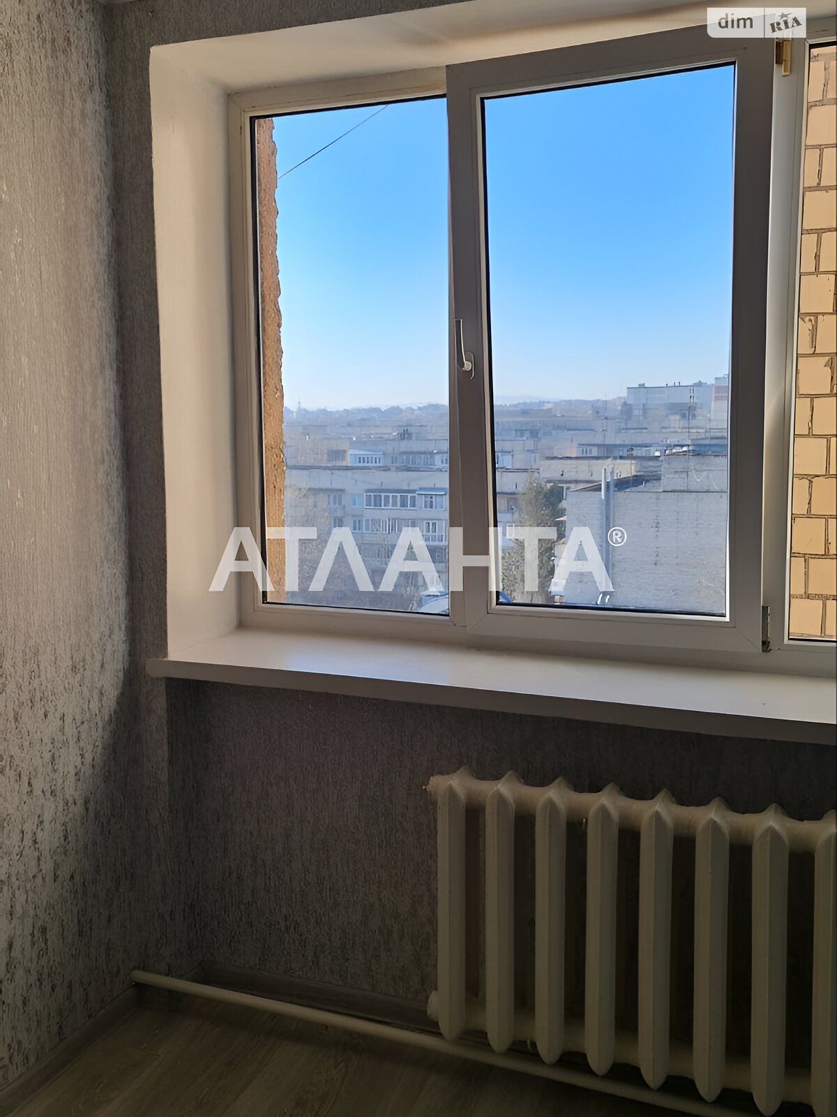 Продажа однокомнатной квартиры в Черновцах, на пр. Парковый, район Шевченковский фото 1 Продажа однокомнатной квартиры в Черновцах, на пр. Парковый, район Шевченковский фото 1