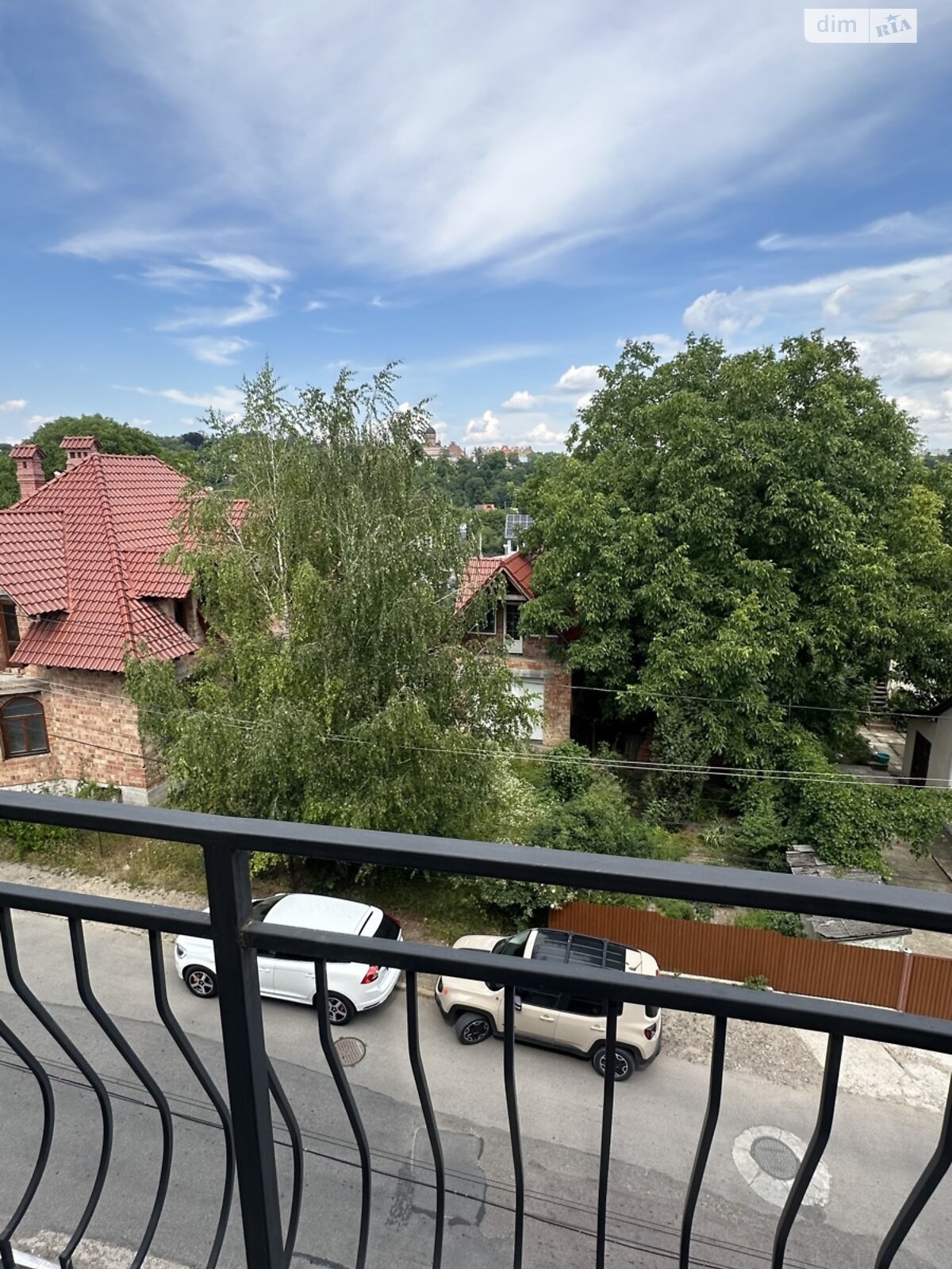 Продаж трикімнатної квартири в Чернівцях, на вул. Рибалка Павла маршала 5, кв. 11, район Шевченківський фото 1 Продаж трикімнатної квартири в Чернівцях, на вул. Рибалка Павла маршала 5, кв. 11, район Шевченківський фото 1