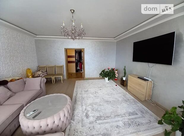 Продажа трехкомнатной квартиры в Черновцах, на ул. Щербанюк Александра Героя Украины 75, район Шевченковский фото 1 Продажа трехкомнатной квартиры в Черновцах, на ул. Щербанюк Александра Героя Украины 75, район Шевченковский фото 1