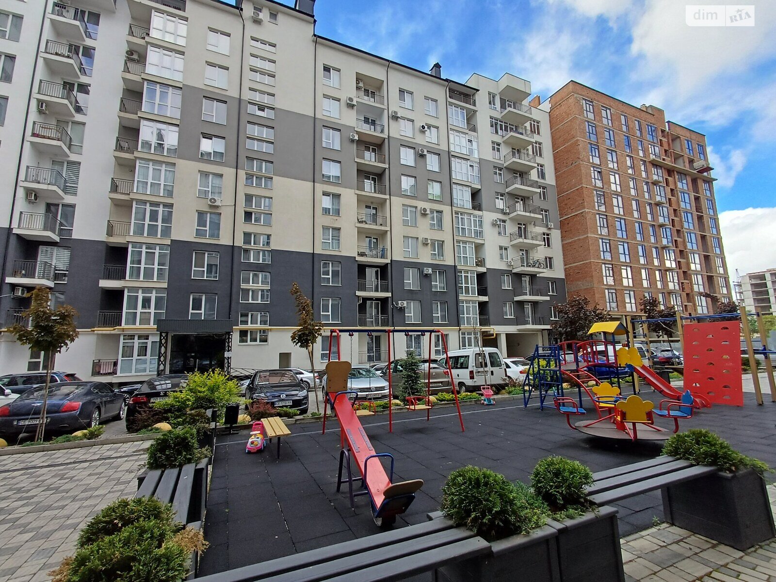 Продаж двокімнатної квартири в Чернівцях, на вул. Щербанюка Олександра Героя України 79, район Шевченківський фото 1 Продаж двокімнатної квартири в Чернівцях, на вул. Щербанюка Олександра Героя України 79, район Шевченківський фото 1
