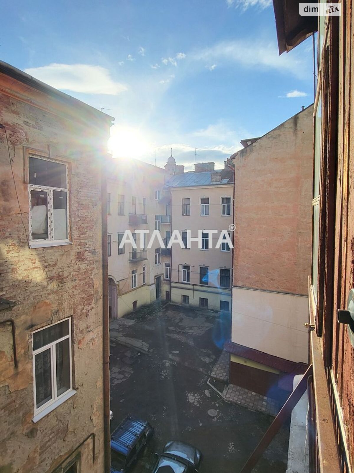 Продаж чотирикімнатної квартири в Чернівцях, на вул. Штейнбарга Елієзера, район Шевченківський фото 1