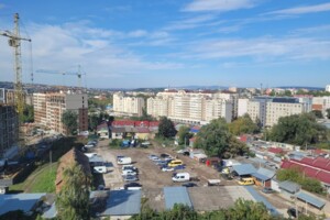 Продажа трехкомнатной квартиры в Черновцах, на ул. Шухевича Романа 7, район Шевченковский фото 2