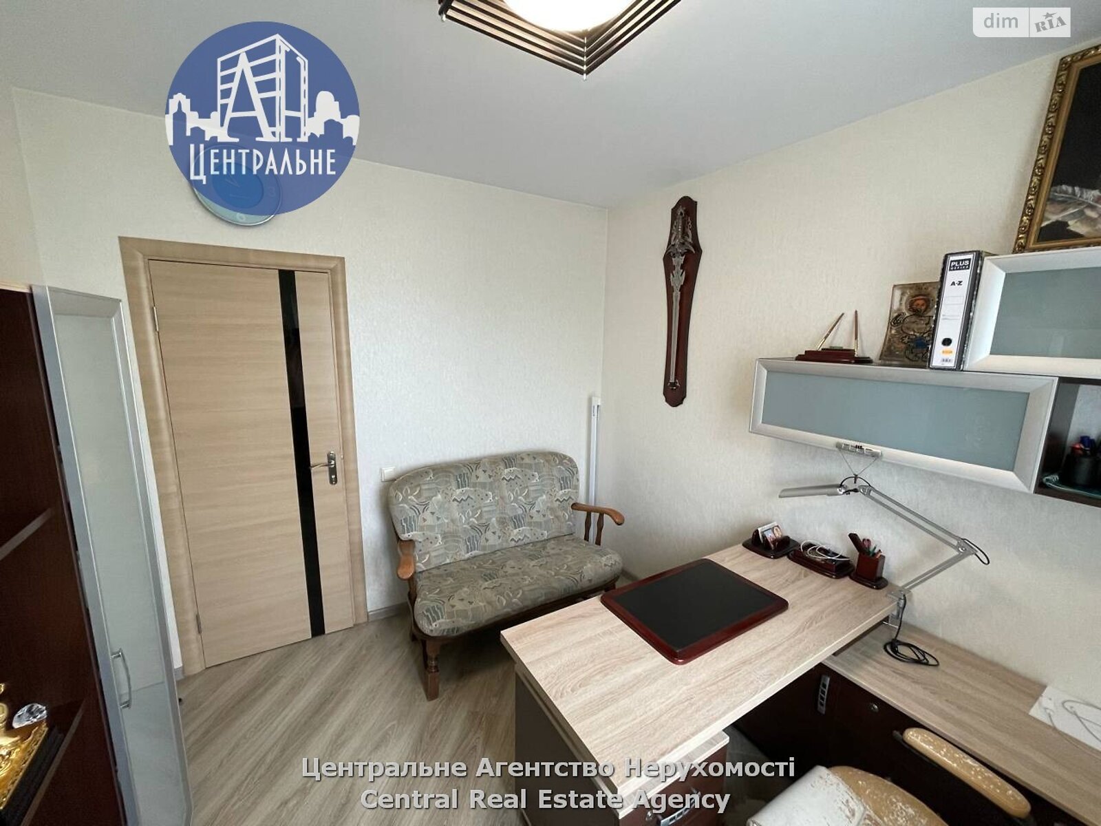 Продаж трикімнатної квартири в Чернівцях, на вул. Воробкевича Сидора, район Шевченківський фото 1 Продаж трикімнатної квартири в Чернівцях, на вул. Воробкевича Сидора, район Шевченківський фото 1