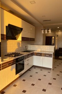 Продаж двокімнатної квартири в Чернівцях, на вул. Воробкевича Сидора 31Б, район Шевченківський фото 2