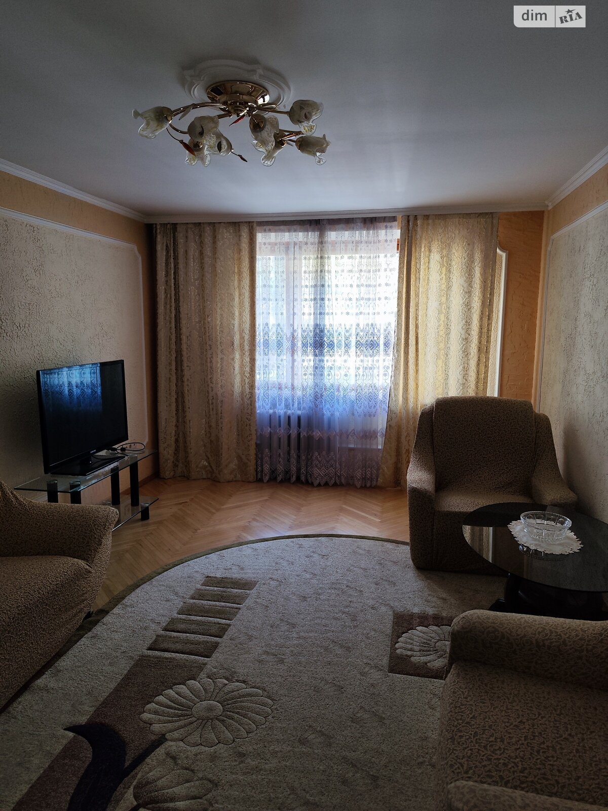 Продаж чотирикімнатної квартири в Чернівцях, на вул. Південно-Кільцева 11, район Шевченківський фото 1 Продаж чотирикімнатної квартири в Чернівцях, на вул. Південно-Кільцева 11, район Шевченківський фото 1