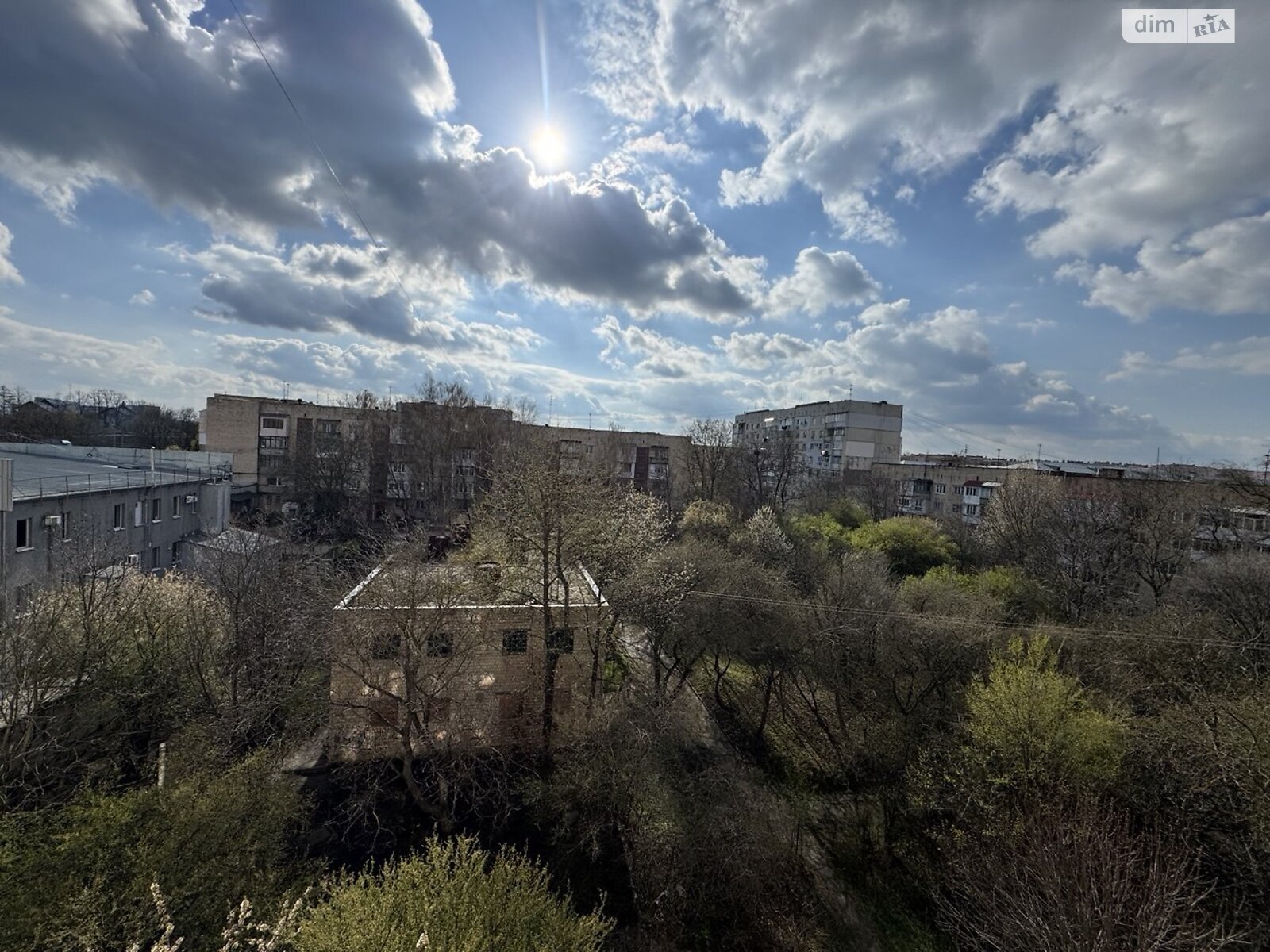 Продаж трикімнатної квартири в Чернівцях, на вул. Південно-Кільцева, район Шевченківський фото 1 Продаж трикімнатної квартири в Чернівцях, на вул. Південно-Кільцева, район Шевченківський фото 1
