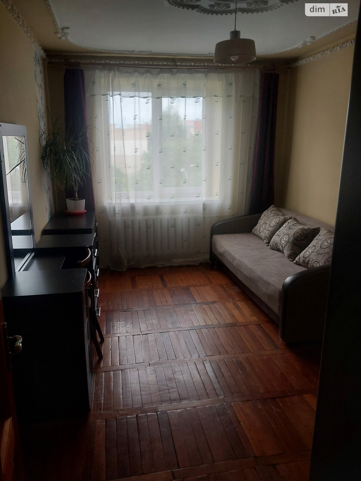Продажа трехкомнатной квартиры в Черновцах, на ул. Южно-Окружная 29, район Шевченковский фото 1 Продажа трехкомнатной квартиры в Черновцах, на ул. Южно-Окружная 29, район Шевченковский фото 1