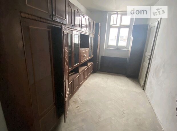 Продаж двокімнатної квартири в Чернівцях на вул. Головна район Центр фото 1 Продаж двокімнатної квартири в Чернівцях на вул. Головна район Центр фото 1