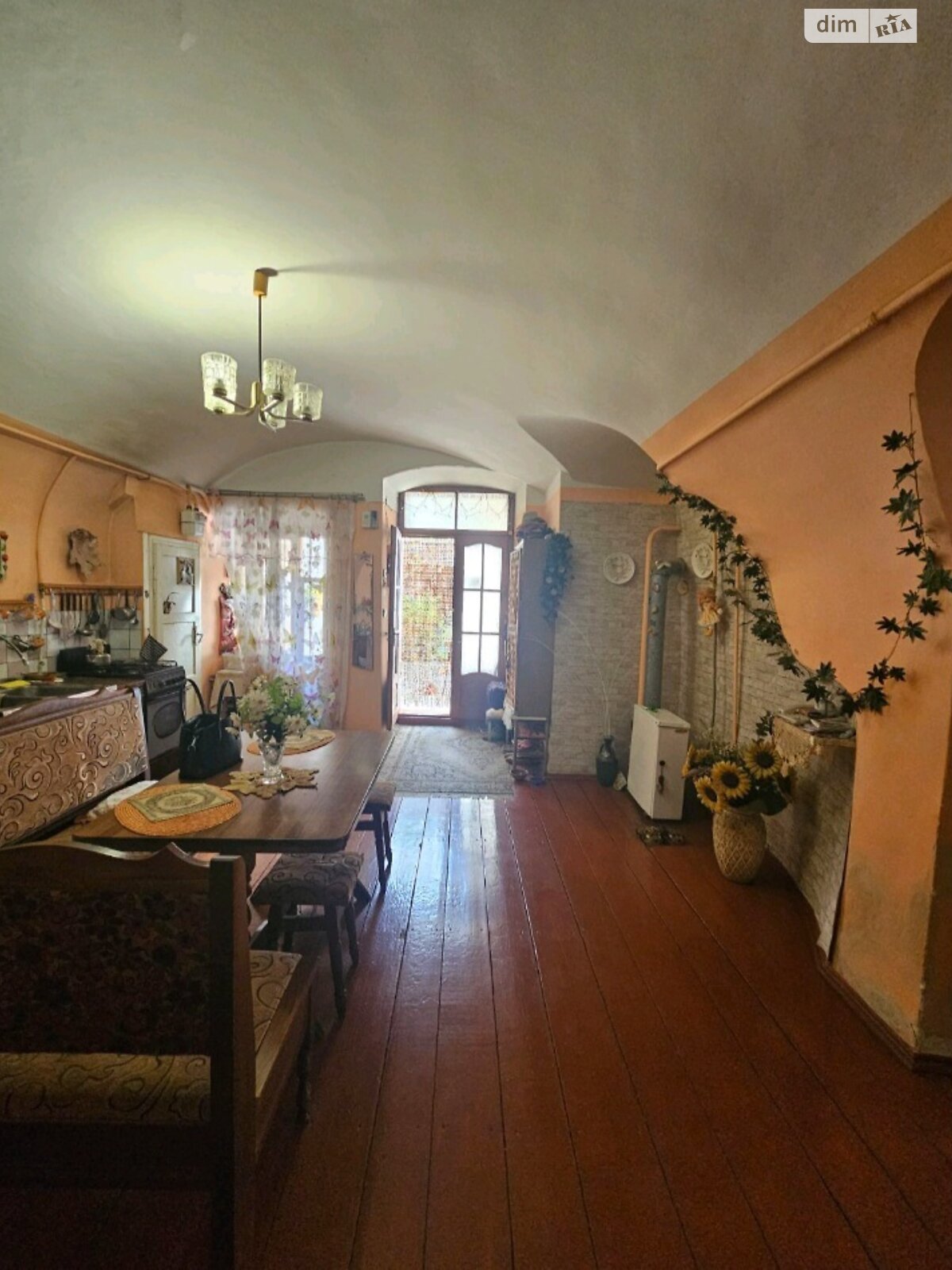 Продажа двухкомнатной квартиры в Черновцах, на ул. Главная, район Центр фото 1