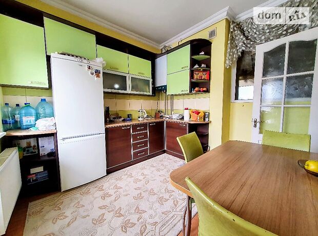 Продаж двокімнатної квартири в Чернівцях на вул. Гоголя Миколи район Центр фото 1 Продаж двокімнатної квартири в Чернівцях на вул. Гоголя Миколи район Центр фото 1