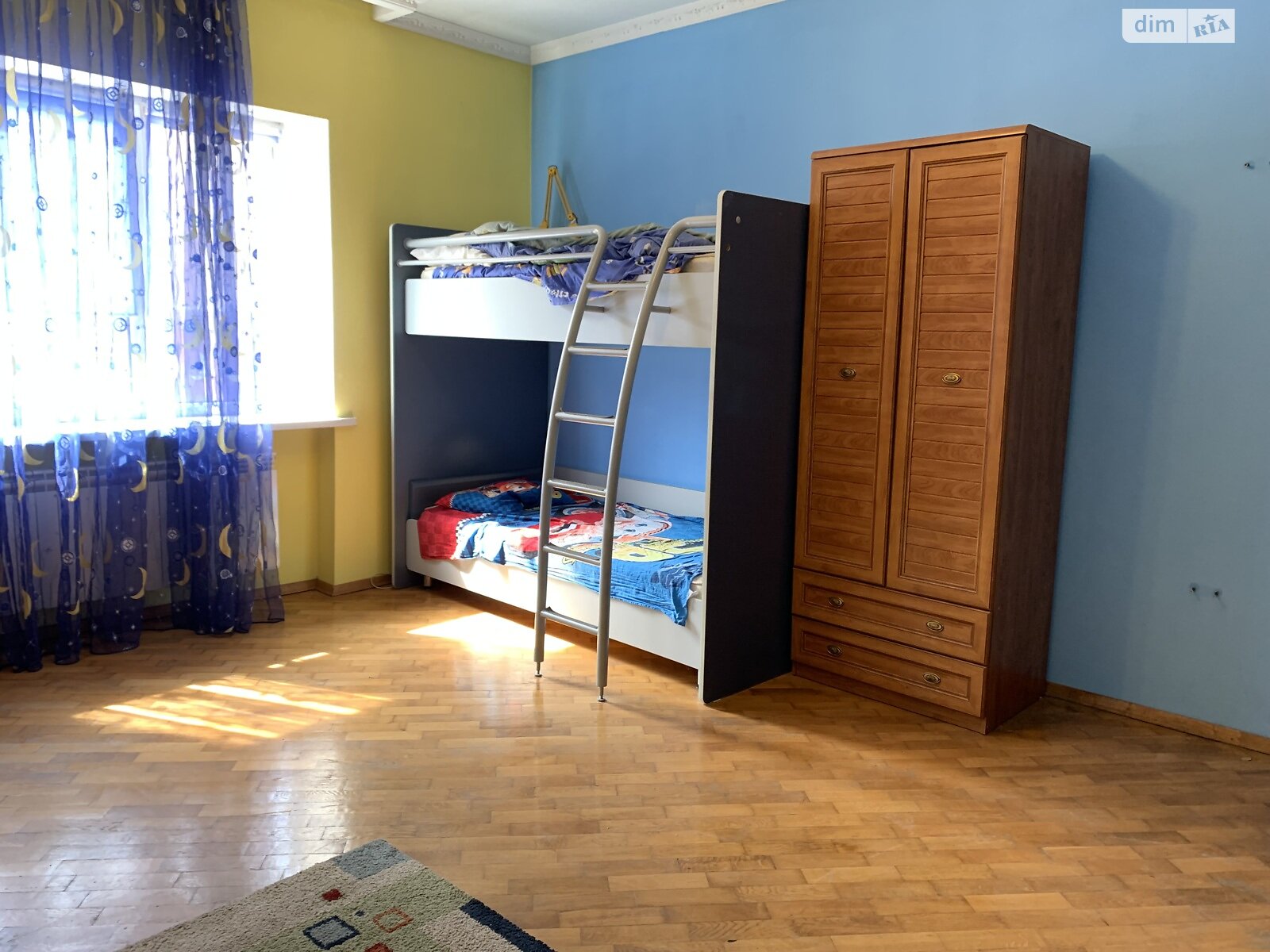Продажа трехкомнатной квартиры в Черновцах, на ул. Гулака-Артемовского Семена, район Центр фото 1