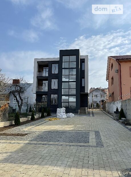 Продаж двокімнатної квартири в Чернівцях на вул. Кобринської Наталії 7б район Центр фото 1 Продаж двокімнатної квартири в Чернівцях на вул. Кобринської Наталії 7б район Центр фото 1