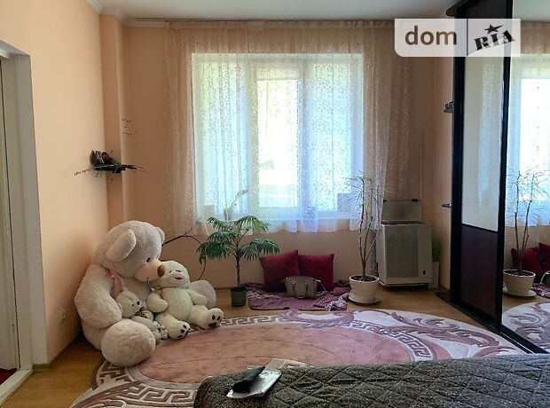 Продаж двокімнатної квартири в Чернівцях на вул. Машинобудівників район Центр фото 1 Продаж двокімнатної квартири в Чернівцях на вул. Машинобудівників район Центр фото 1