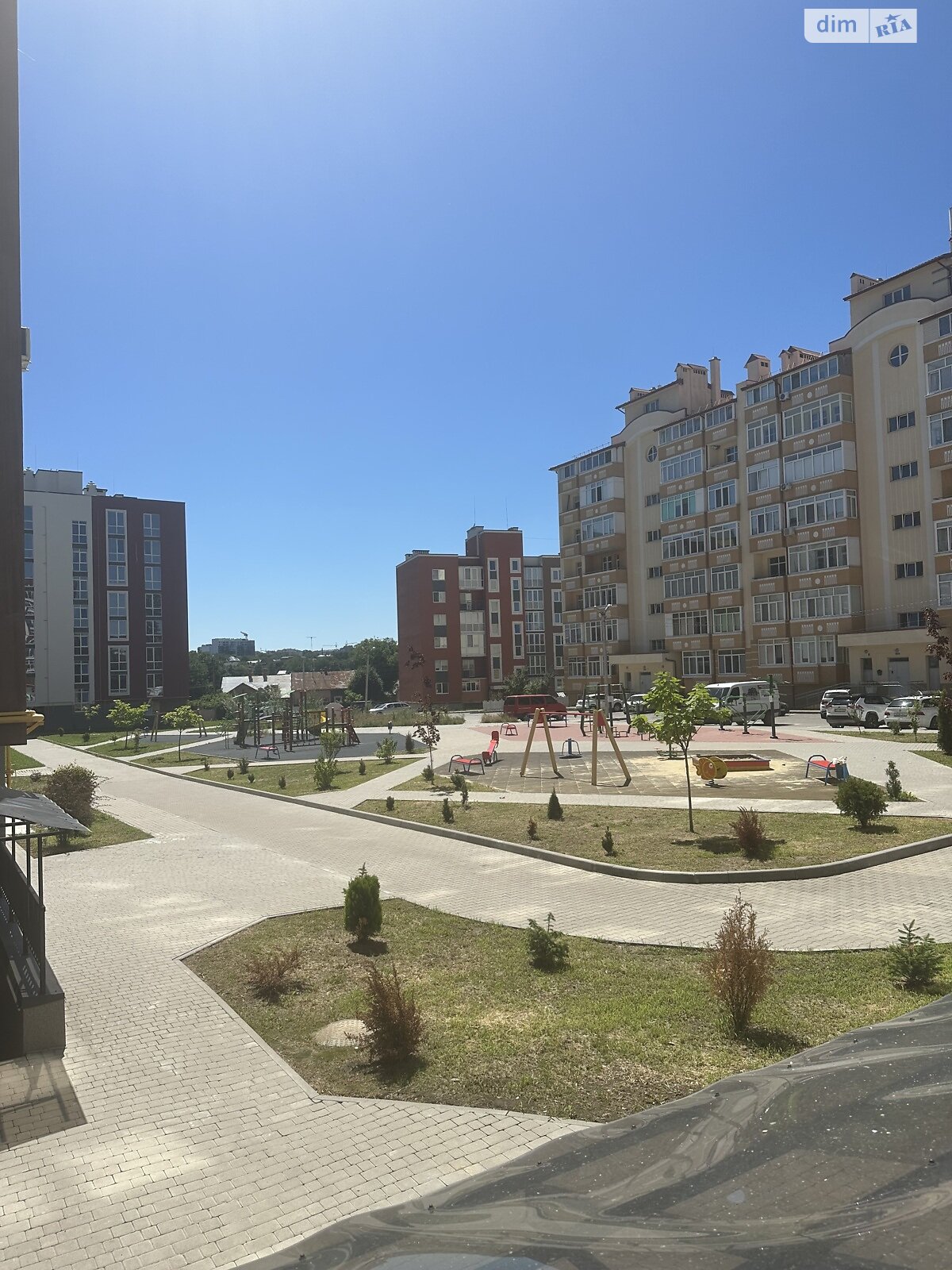 Продажа трехкомнатной квартиры в Черновцах, на ул. Мизюна Григория, район Центр фото 1