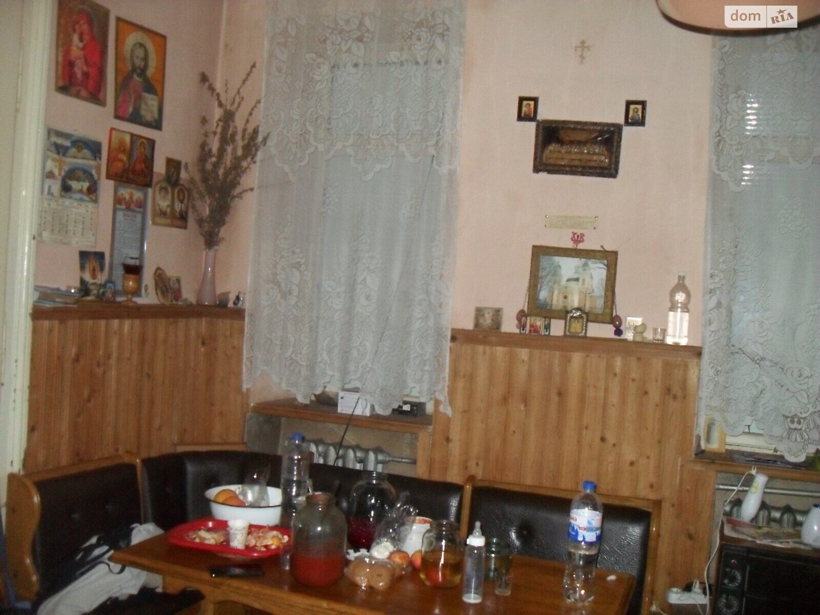 Продаж чотирикімнатної квартири в Чернівцях, на вул. Руська, район Центр фото 1