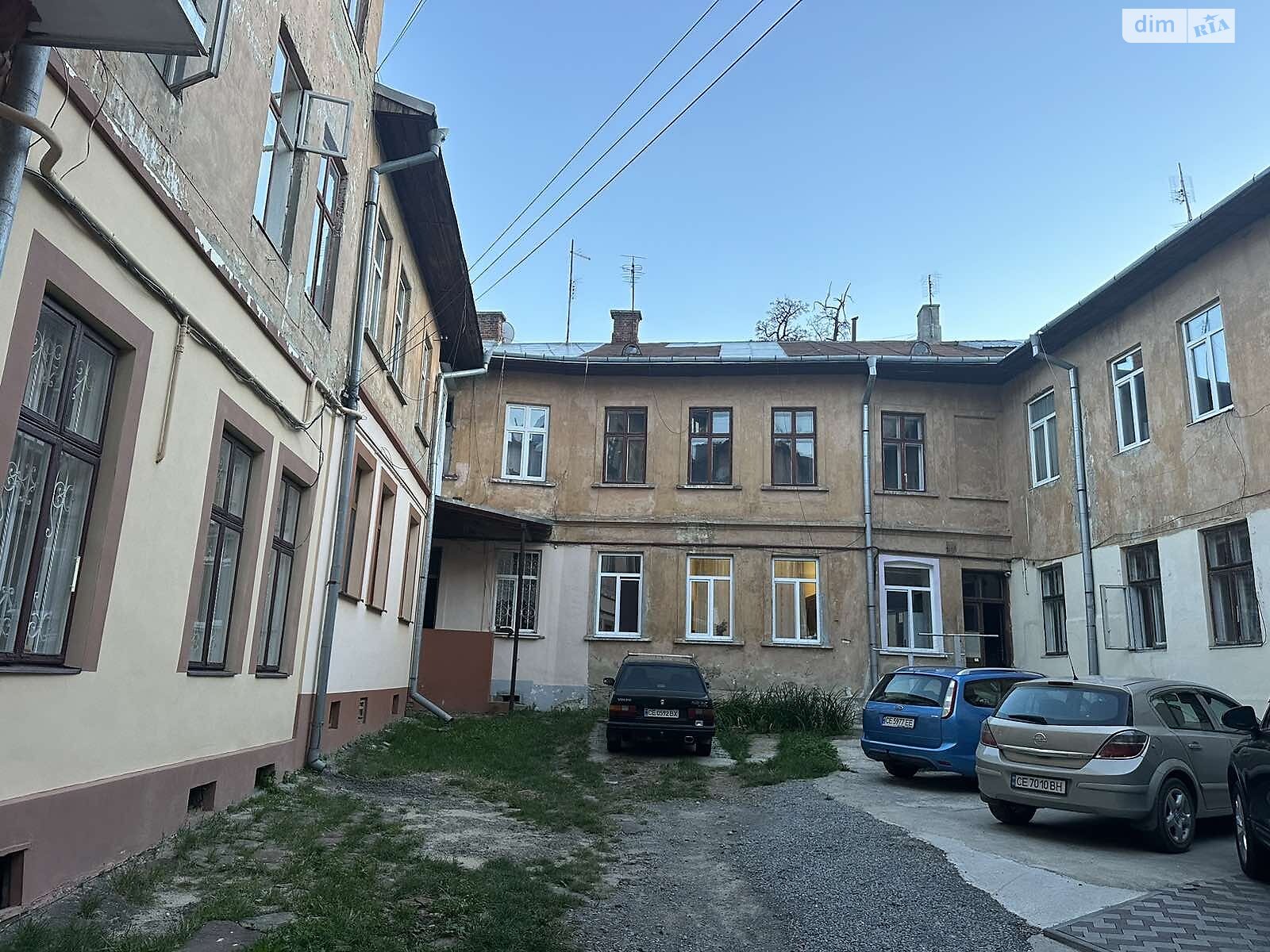Продаж двокімнатної квартири в Чернівцях, на вул. Руська 46, район Центр фото 1