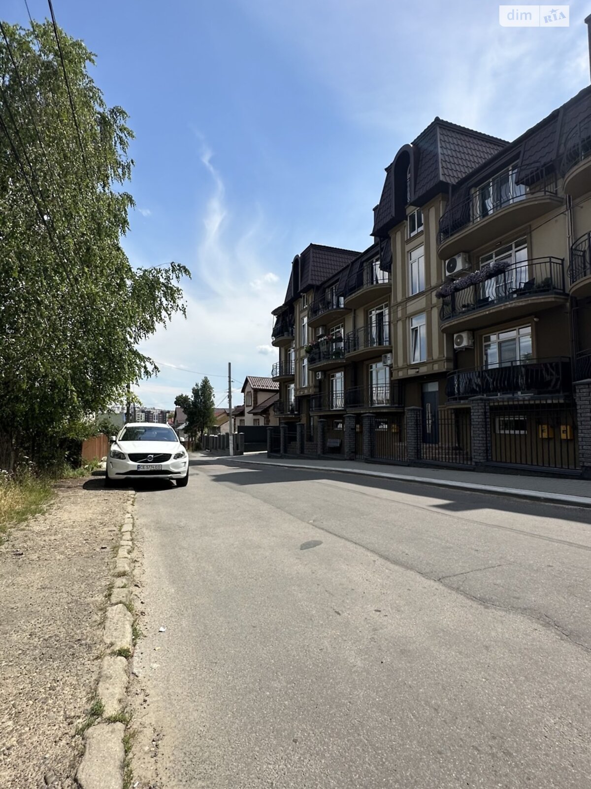 Продажа трехкомнатной квартиры в Черновцах, на ул. Рыбалка Павла маршала 5, кв. 15, район Центр фото 1 Продажа трехкомнатной квартиры в Черновцах, на ул. Рыбалка Павла маршала 5, кв. 15, район Центр фото 1