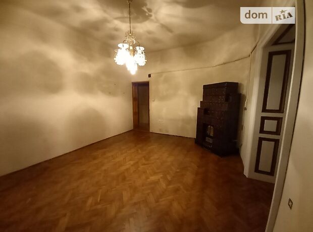 Продаж трикімнатної квартири в Чернівцях на вул. Садовського Миколи район Центр фото 1 Продаж трикімнатної квартири в Чернівцях на вул. Садовського Миколи район Центр фото 1