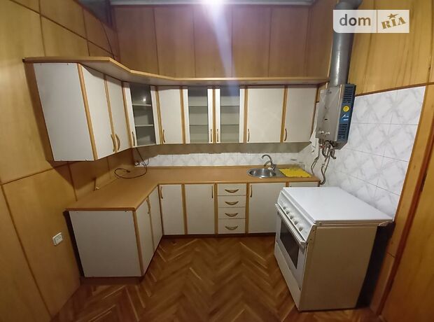 Продаж трикімнатної квартири в Чернівцях на вул. Садовського Миколи район Центр фото 1 Продаж трикімнатної квартири в Чернівцях на вул. Садовського Миколи район Центр фото 1