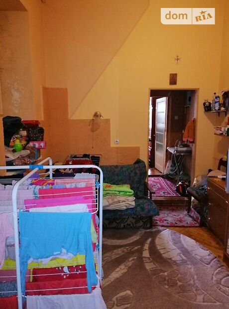 Продаж двокімнатної квартири в Чернівцях на вул. Шолом-Алейхема 15 район Центр фото 1 Продаж двокімнатної квартири в Чернівцях на вул. Шолом-Алейхема 15 район Центр фото 1