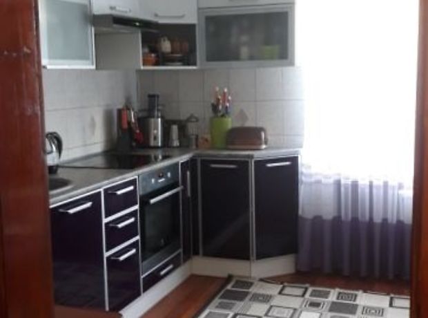 Продажа двухкомнатной квартиры в Черновцах, фото 1 Продажа двухкомнатной квартиры в Черновцах, фото 1