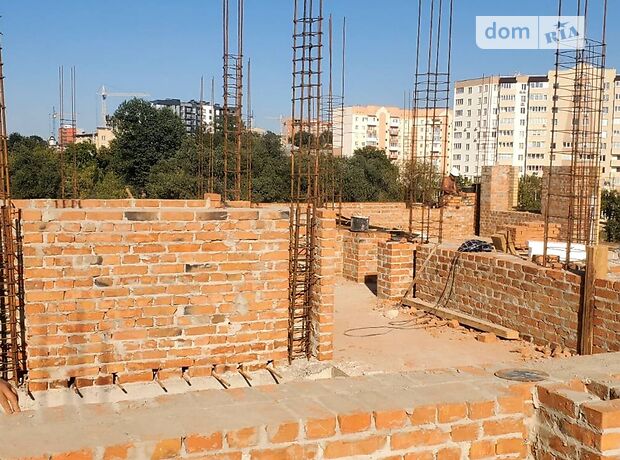 Продажа трехкомнатной квартиры в Черновцах, на ул. Сторожинецкая, район Шевченковский фото 1 Продажа трехкомнатной квартиры в Черновцах, на ул. Сторожинецкая, район Шевченковский фото 1