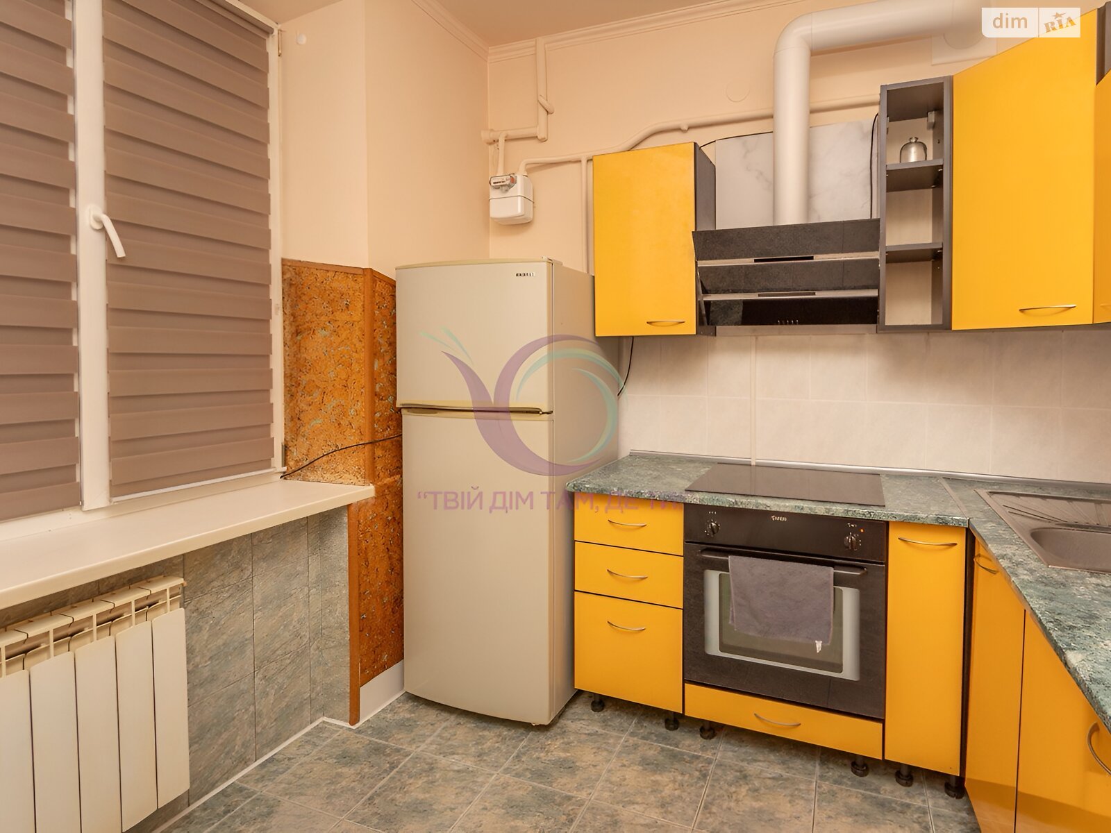 Продажа двухкомнатной квартиры в Черновцах, на Поштова 3, фото 1 Продажа двухкомнатной квартиры в Черновцах, на Поштова 3, фото 1
